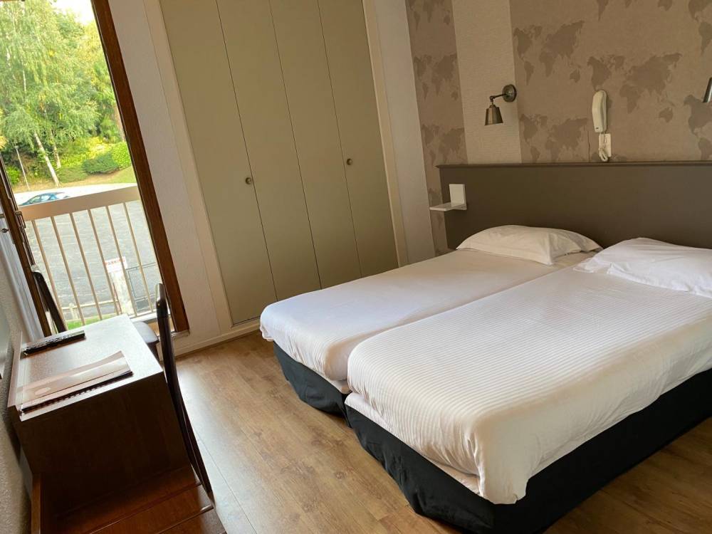 Hôtel vue Pyrénées à Lourdes